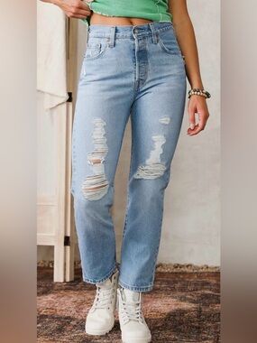 LEVI'S 501 ORIGINAL OJAI BLUE LIGHT WASH CROPPED DISTRESSED JEANS SZ 26 26x26